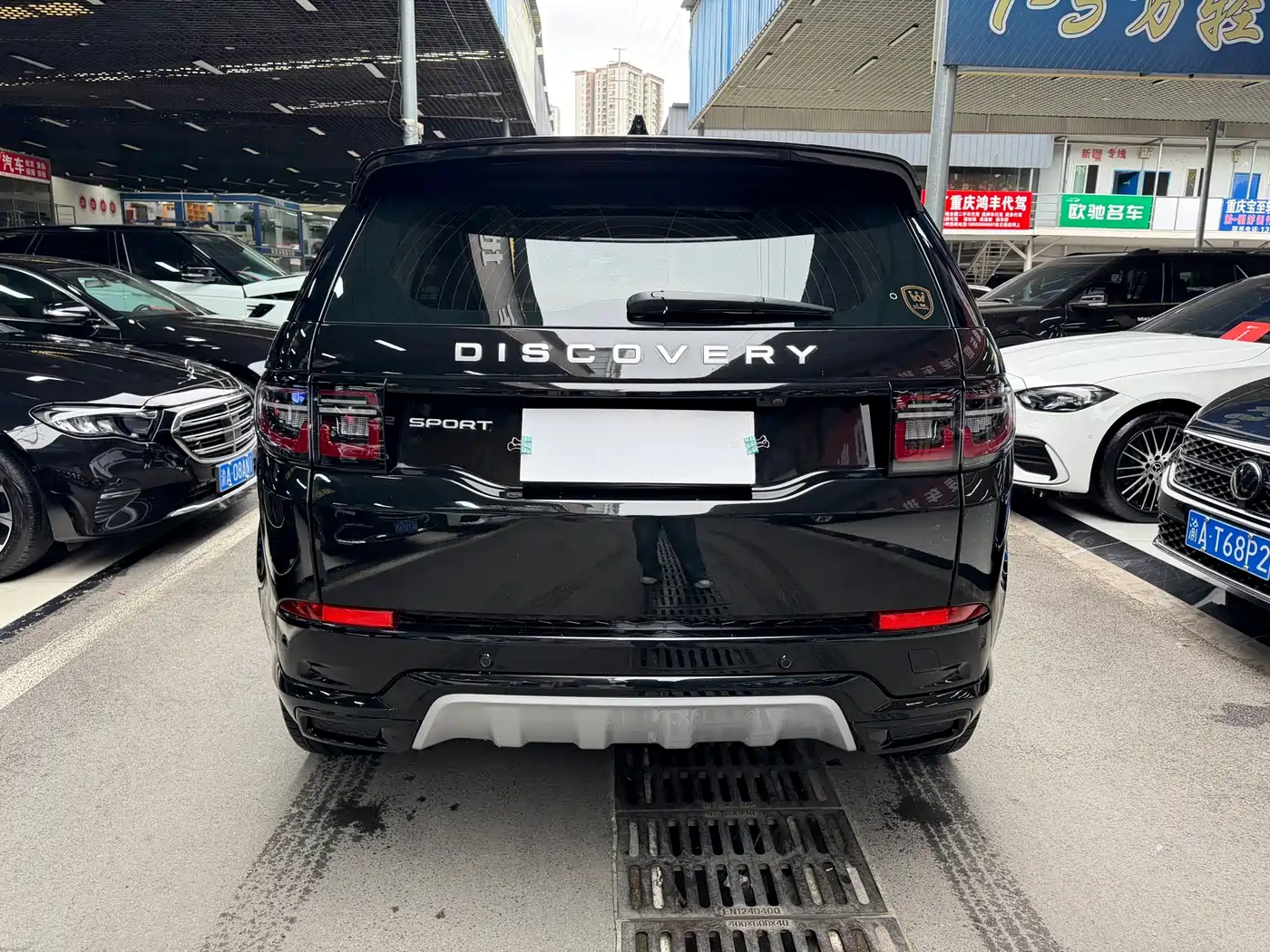 Land Rover Discovery Sport 2024 Luxury Custom Edition фото 6