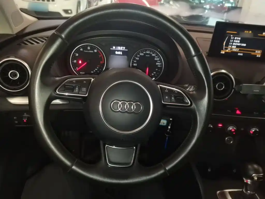 Фото 11 - Audi A3