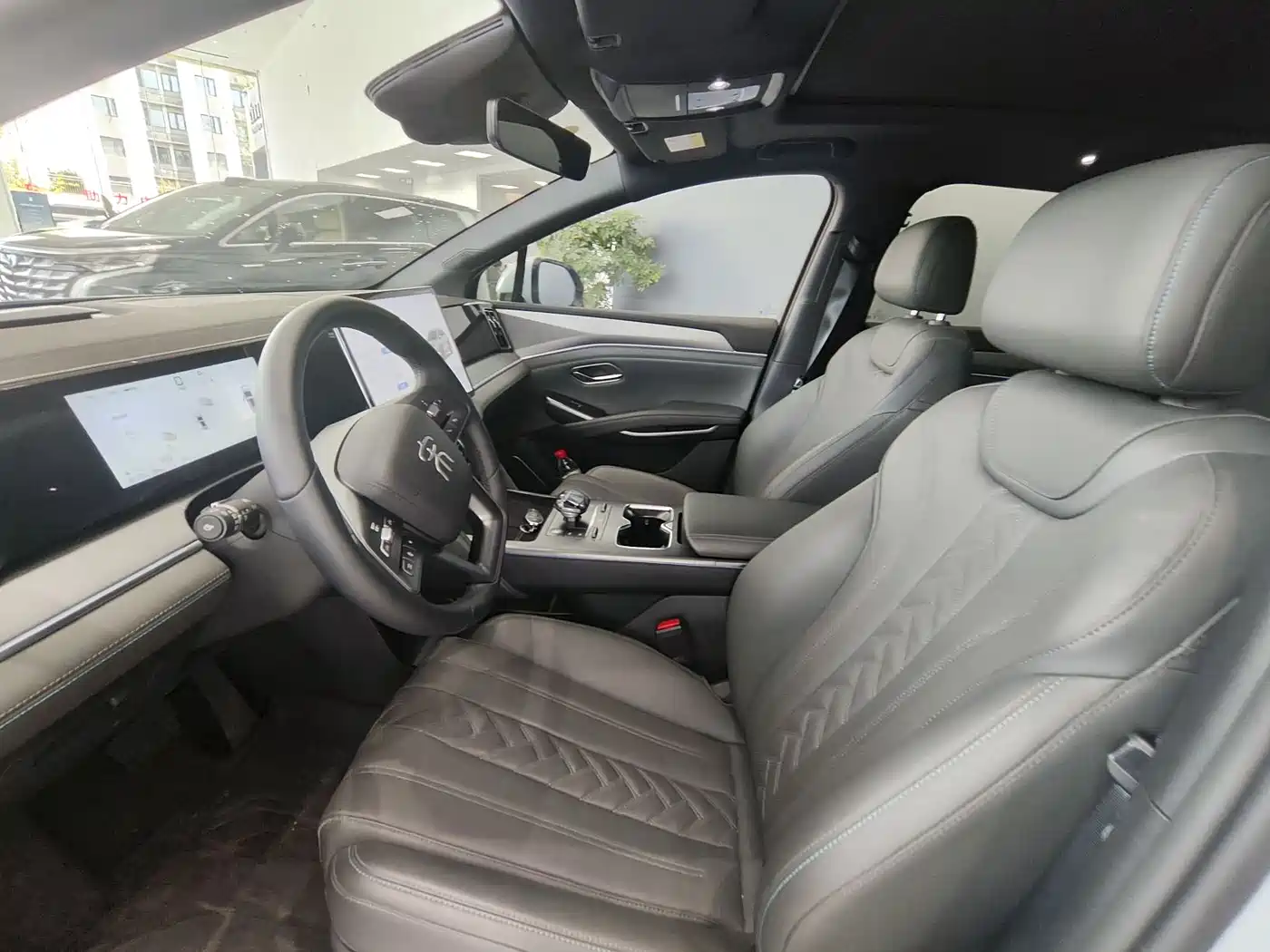 BYD Song L DM-i 2025 Smart Drive 160km Premium фото 3