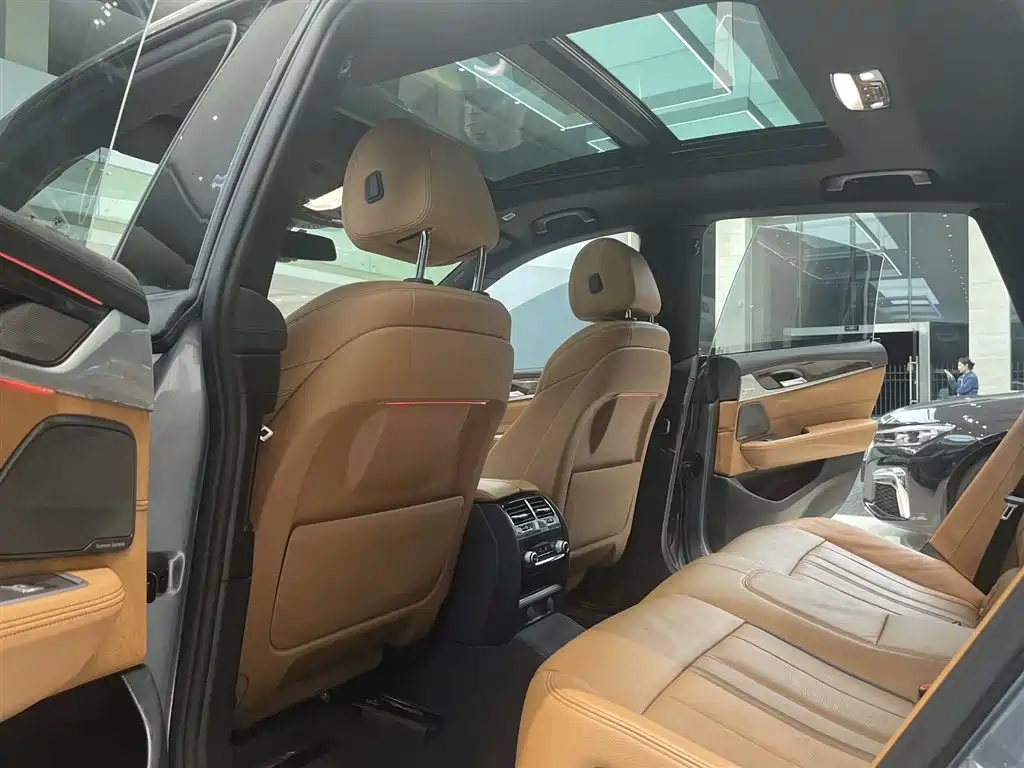 BMW 6 Series GT 2019 630i M Sport Package фото 5