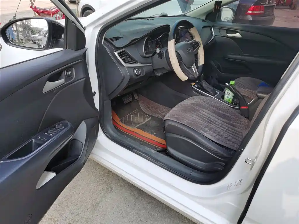 Chevrolet Monza 2019 Redline 320T DCT Joy Edition China VI фото 14