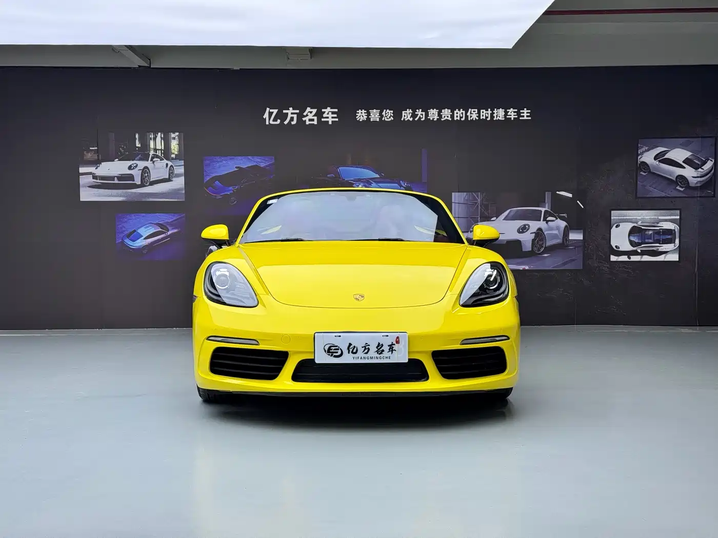 Porsche 718 2018 Boxster 2.0T фото 2