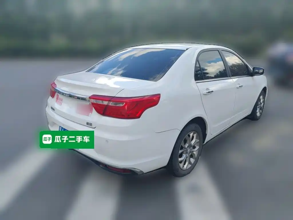 Фото 6 - Geely Vision