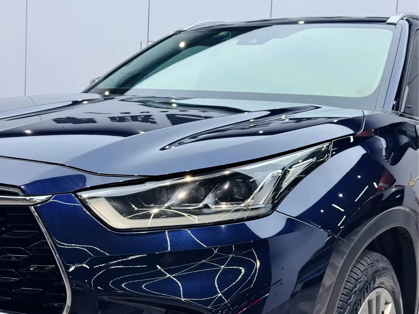 Toyota Highlander 2022 Dual Engine 2.5L 4WD Supreme Edition 7-Seater фото 22