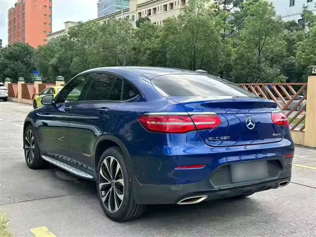 Mercedes-Benz GLC Coupe 2017 GLC 260 4MATIC Coupe SUV фото 17