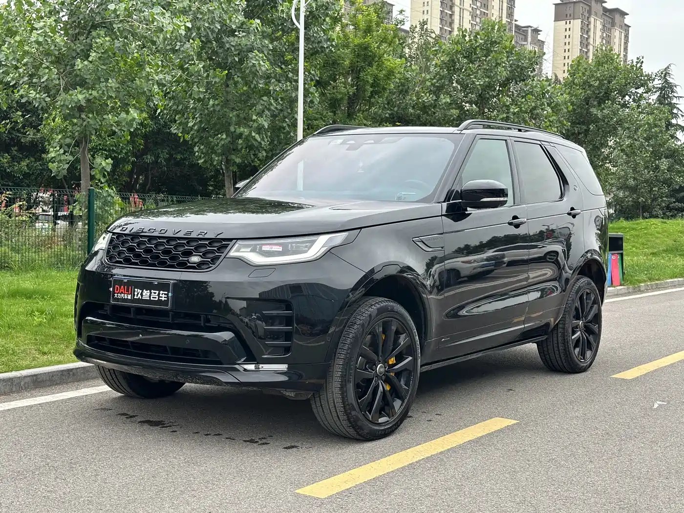 Land Rover Discovery 2021 360PS R-Dynamic SE