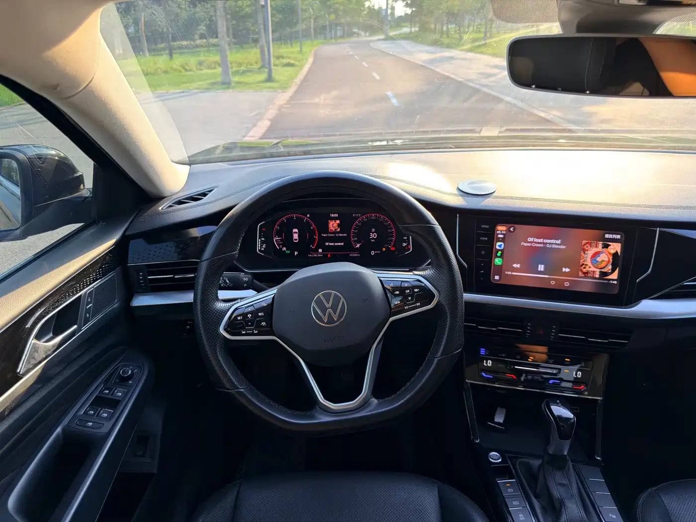 Фото 9 - Volkswagen Passat