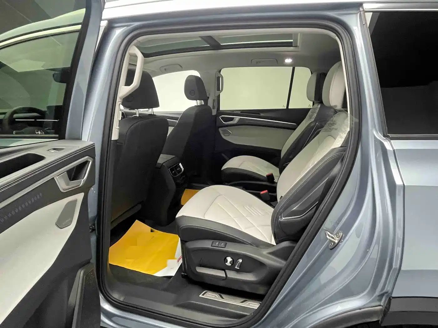 Volkswagen Talagon 2025 450TSI R-Line 6-Seater фото 22