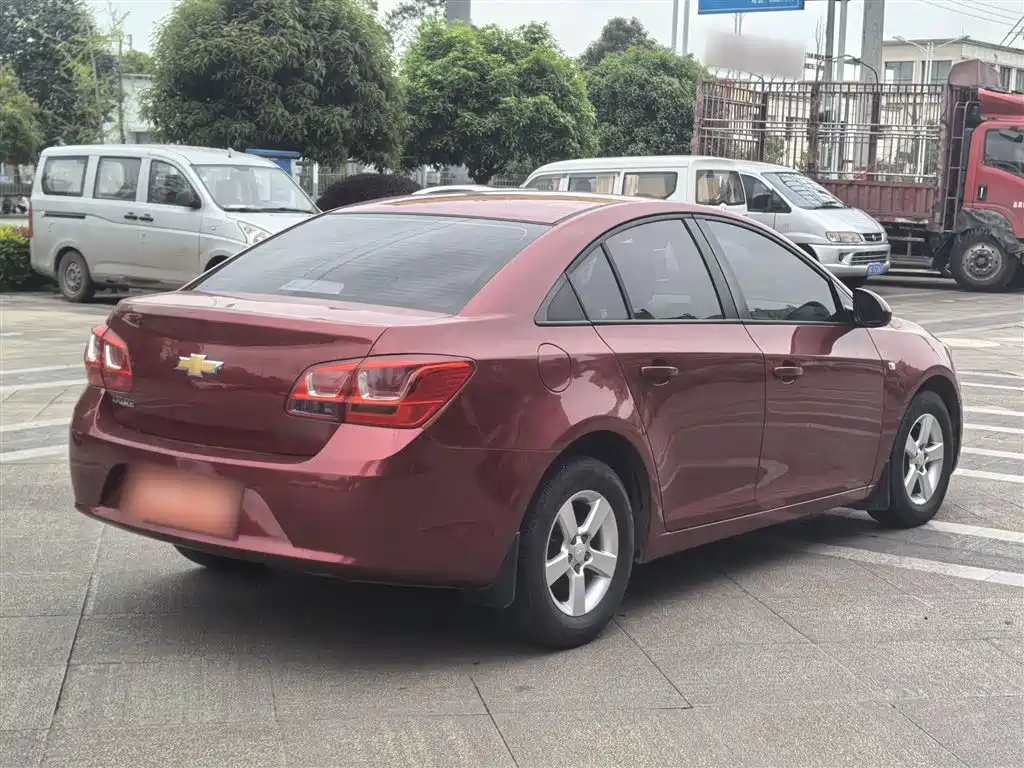 Chevrolet Cruze 2015 1.5L Classic SL MT фото 23
