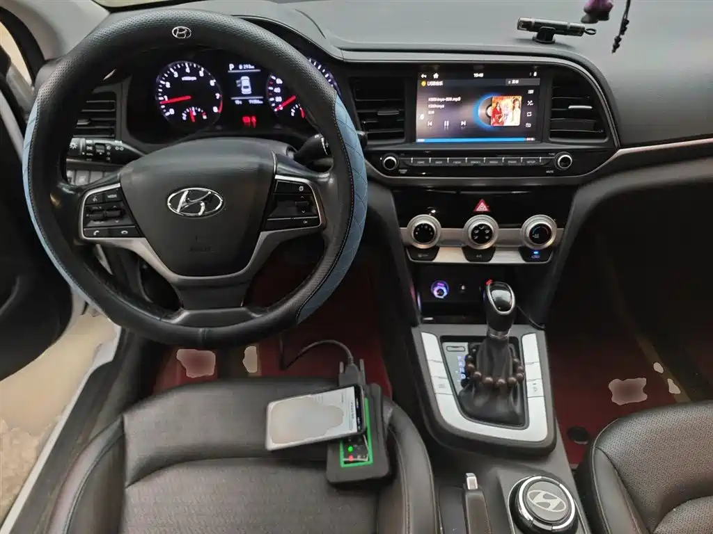 Hyundai Elantra 2019 1.5L CVT Smart Elite фото 10