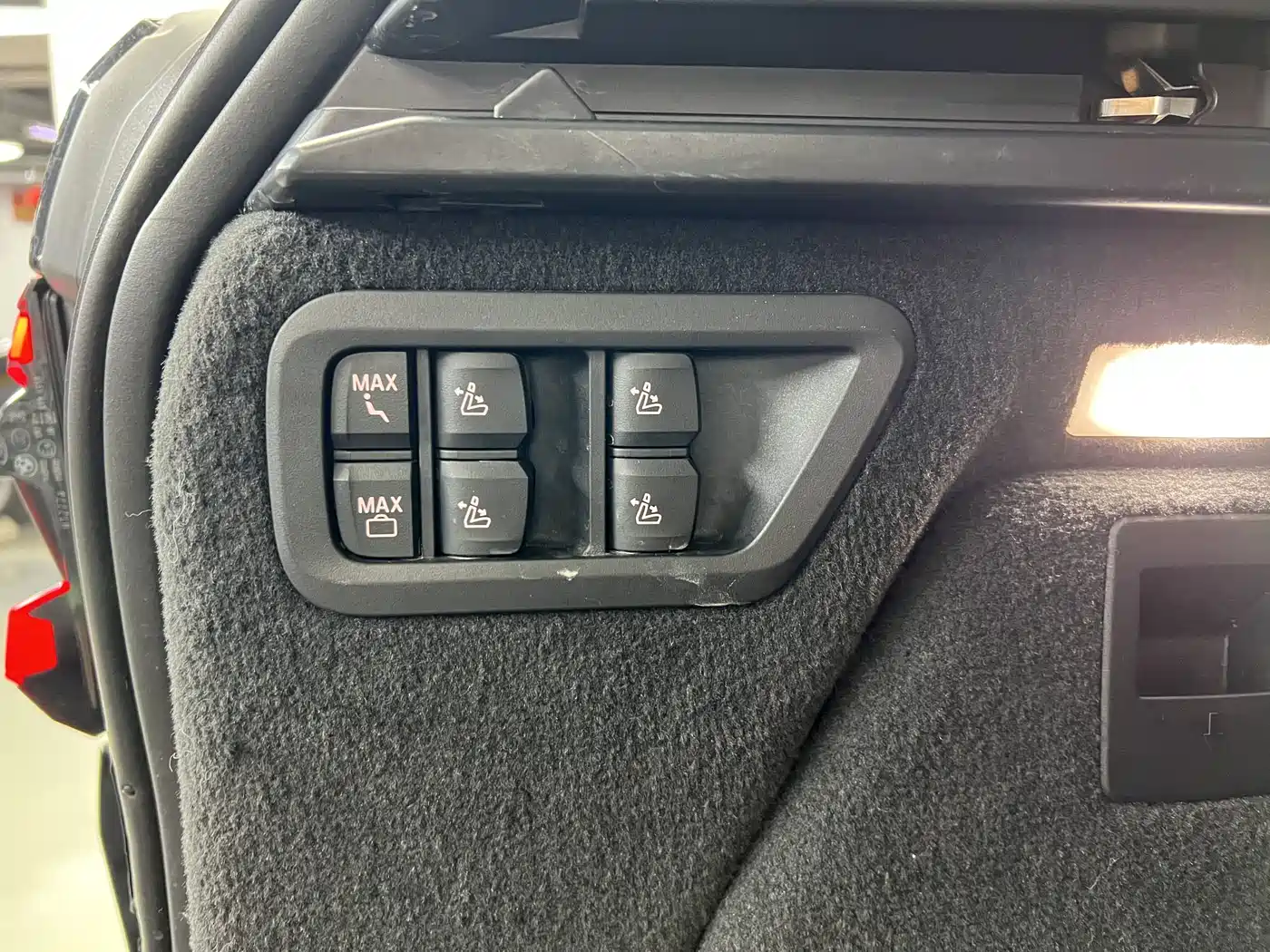 BMW X7 2023 xDrive40i Exclusive M Sport Package фото 23