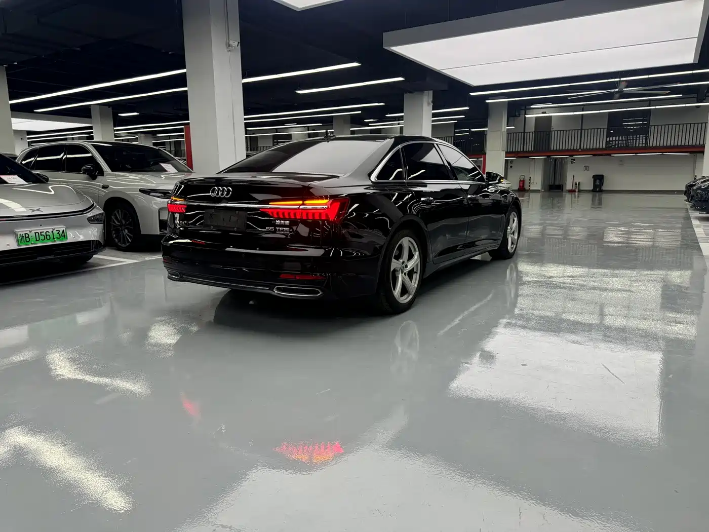 Фото 16 - Audi A6L