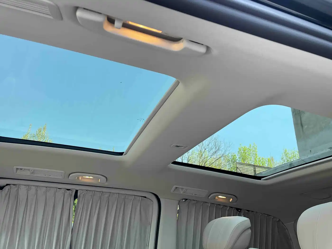 MERCEDES-BENZ V CLASS