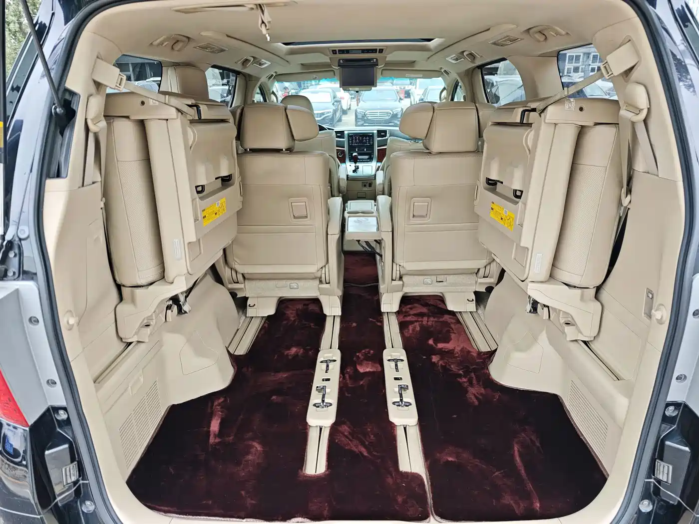Toyota Alphard 2011 3.5L Luxury Edition фото 17