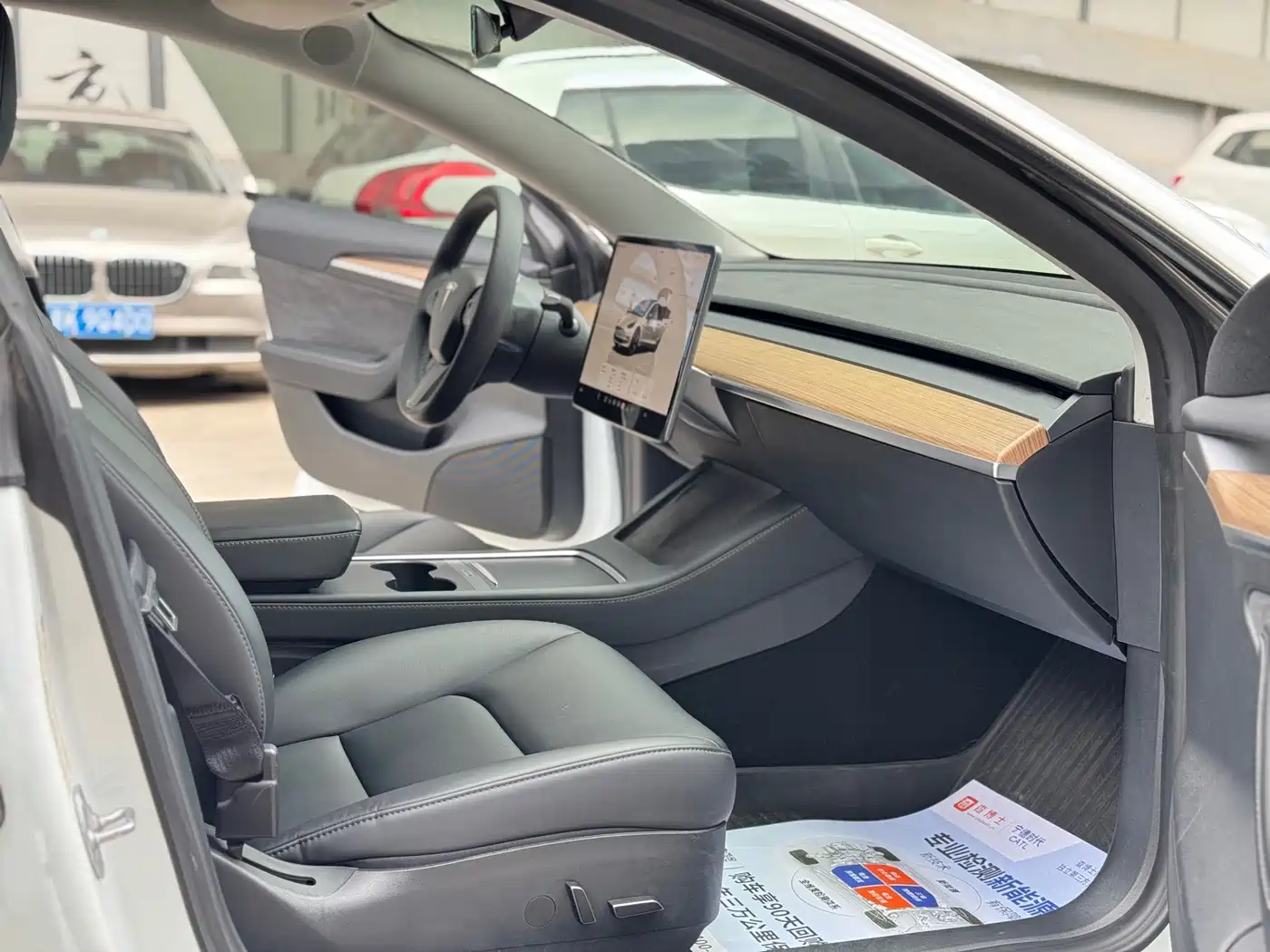 Фото 8 - Tesla Model 3