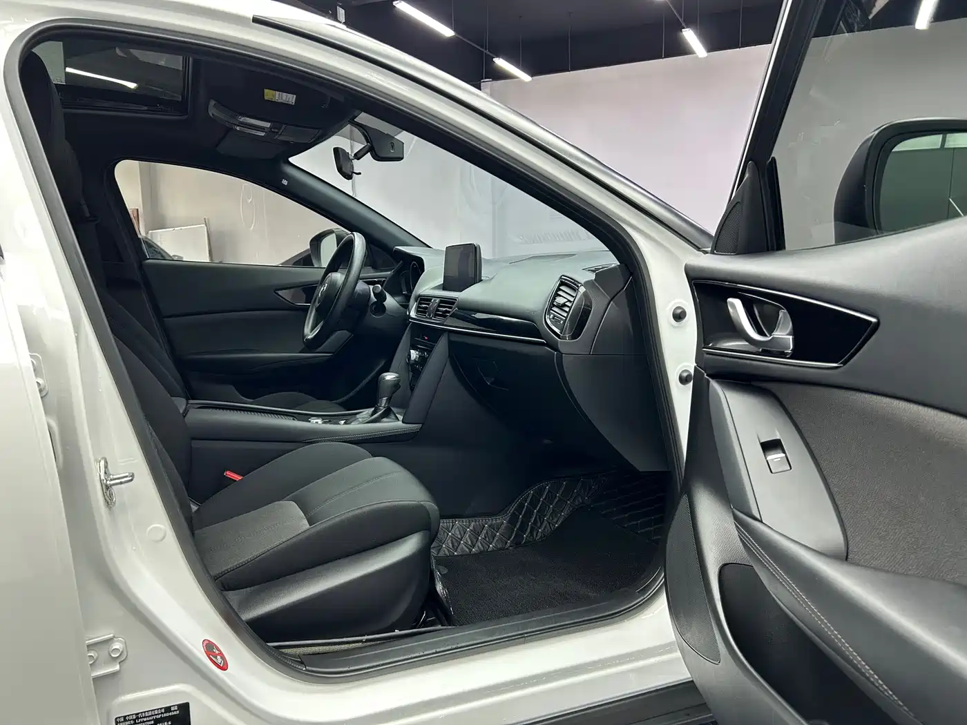 Mazda CX-4 2023 2021 2.0L Auto FWD Skyactiv Explorer Edition