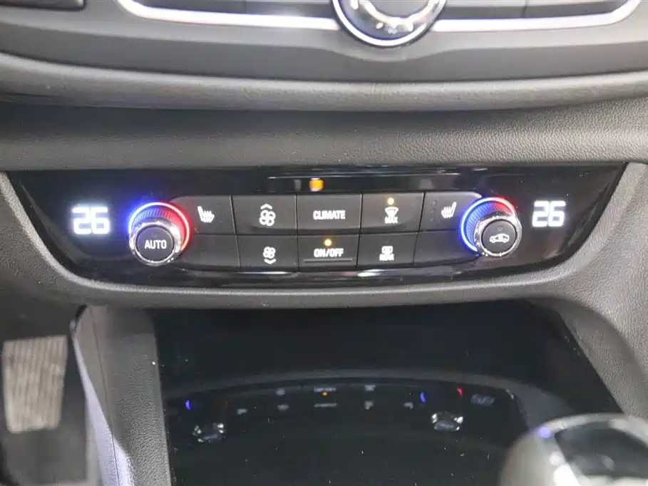 Buick Regal 2017 20T Elite Type фото 9