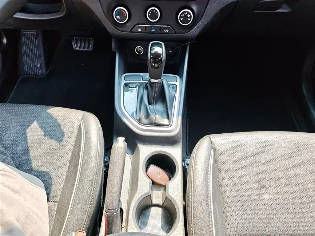 Hyundai Beijing Hyundai ix25 2017 1.6L Automatic Smart Edition фото 16