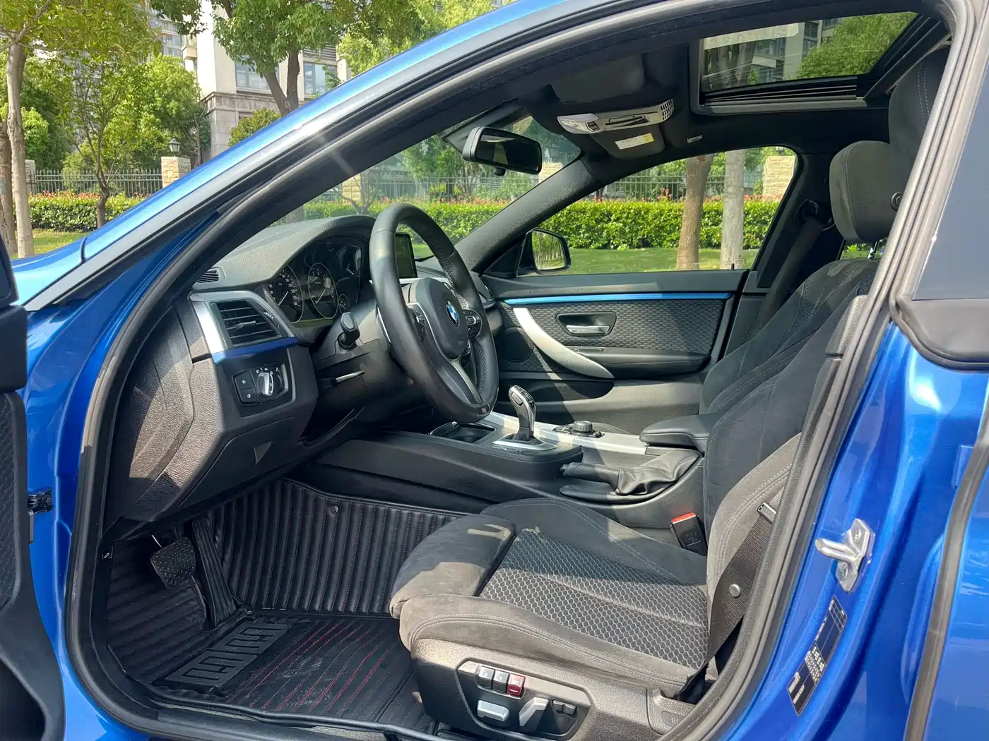 BMW 4 Series 2017 425i Gran Coupe Leading M Sport Package фото 12