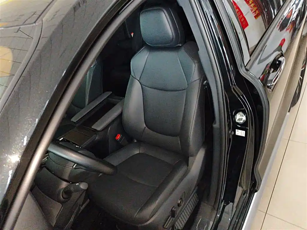 TOYOTA GREVIA