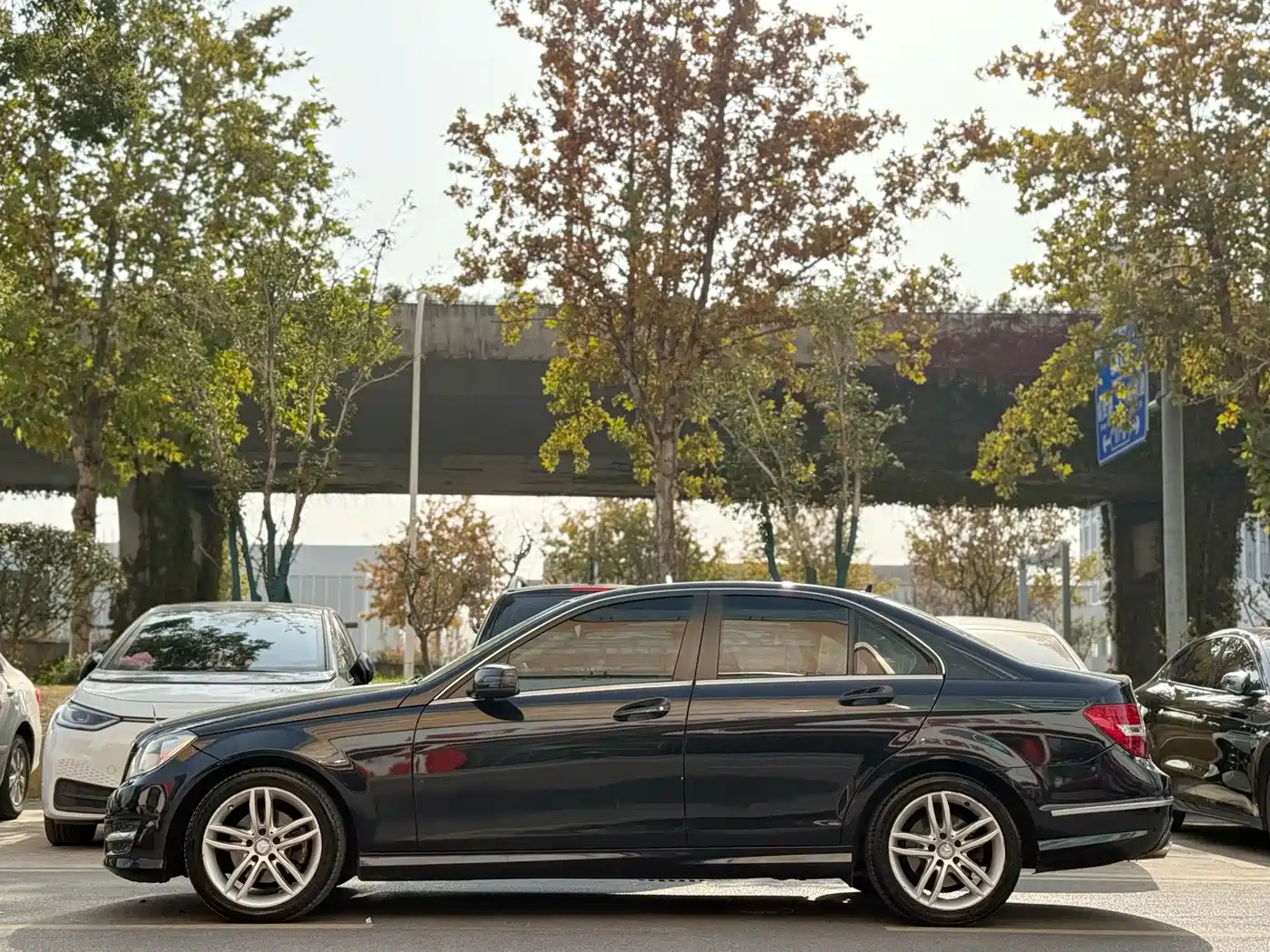 Mercedes-Benz C-Class 2013 C 180 Classic Grand Edition фото 3