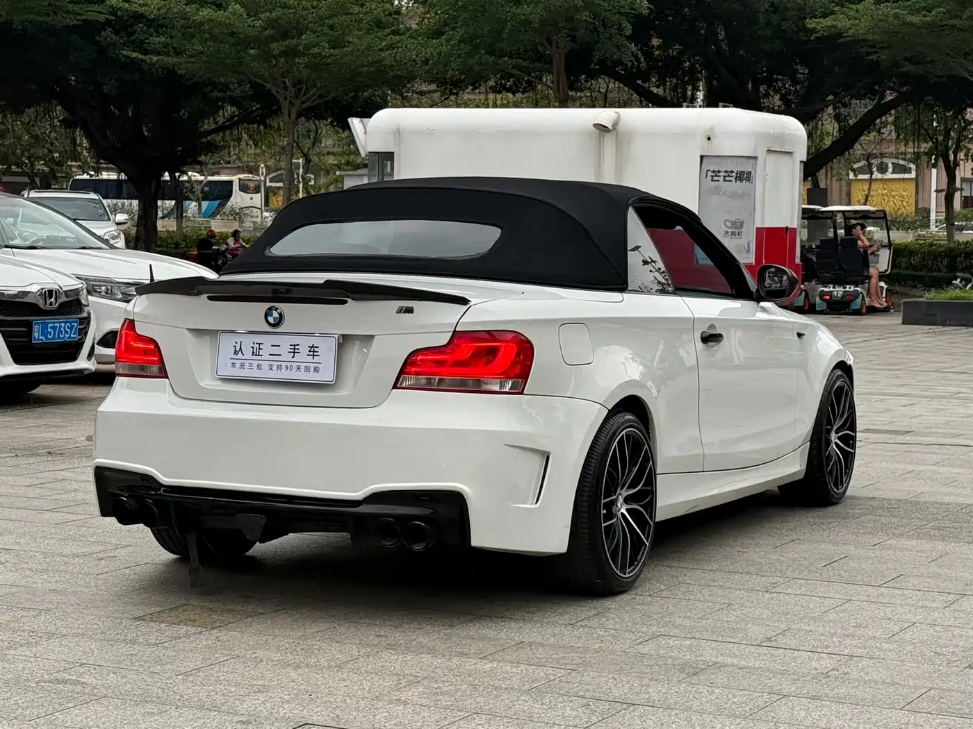 BMW 1 Series (Import) 2011 120i Convertible фото 7