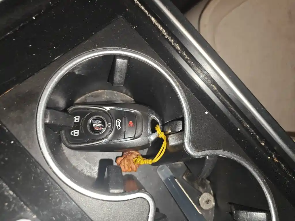 Photo 9 - Buick GL8