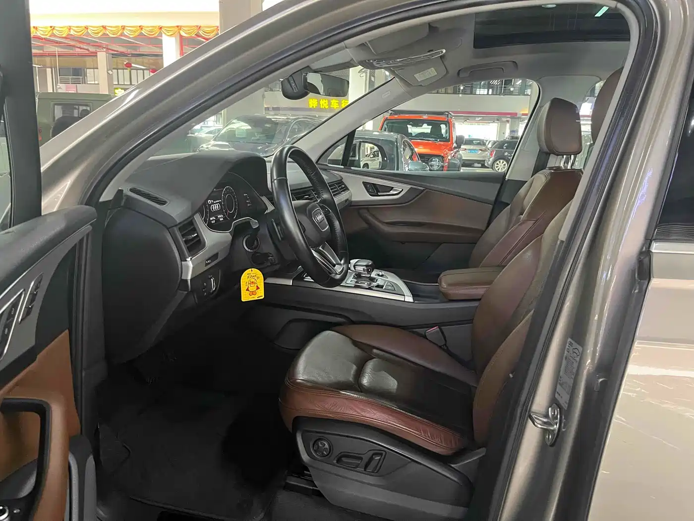 AUDI Q7