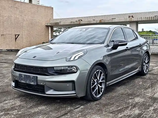 Lynk & Co 03 1.5TD DCT, Драйв, Pro
