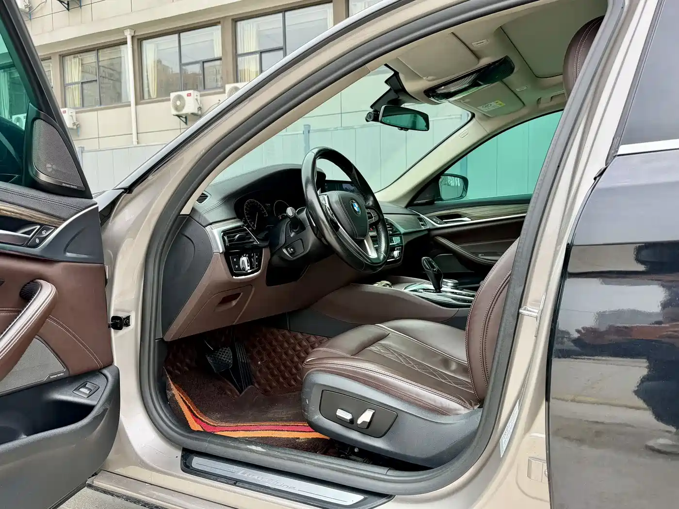 BMW 5 Series 2019 530Li Leading Luxury Package фото 10