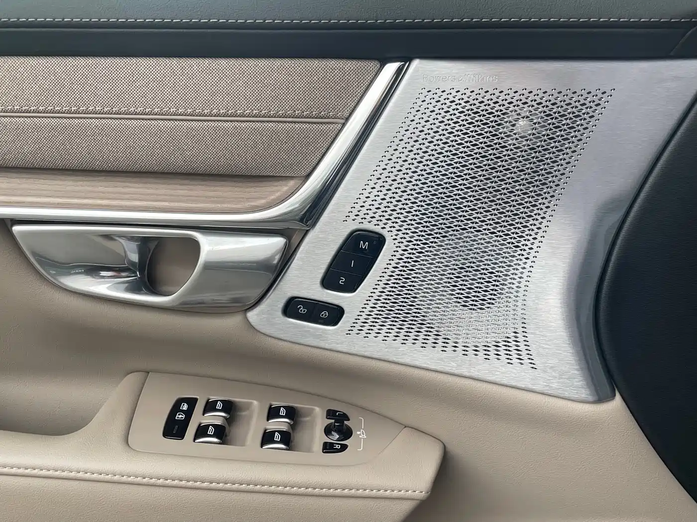 Volvo S90 Plug-in Hybrid 2025 2026 Plug-in Hybrid AWD Long Range Elegance Luxury