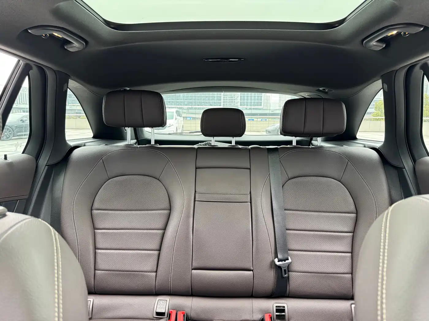 Mercedes-Benz GLC 2017 GLC 260 4MATIC Luxury фото 19