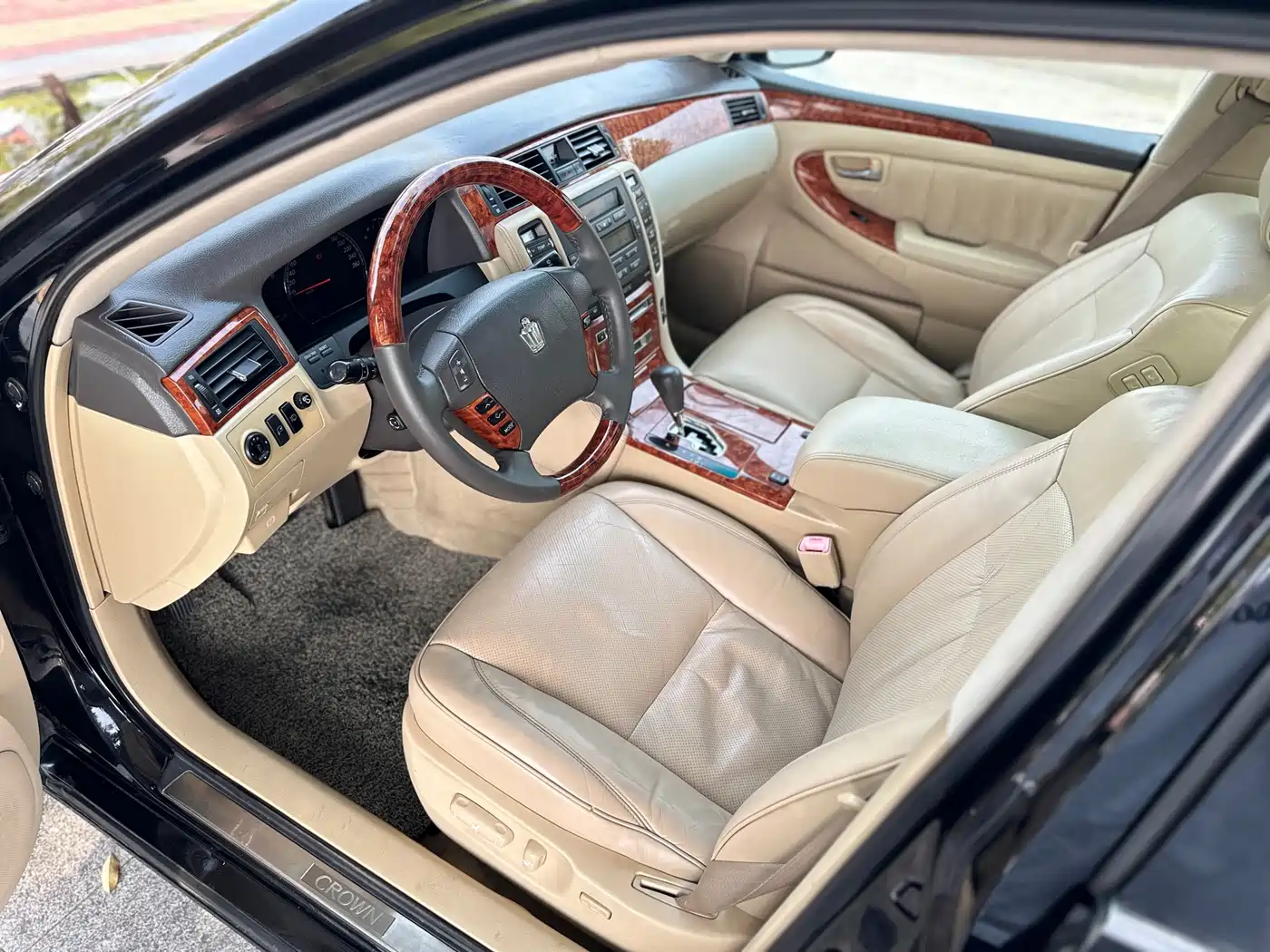Toyota Crown 2007 2.5L Royal Navigation Edition фото 8