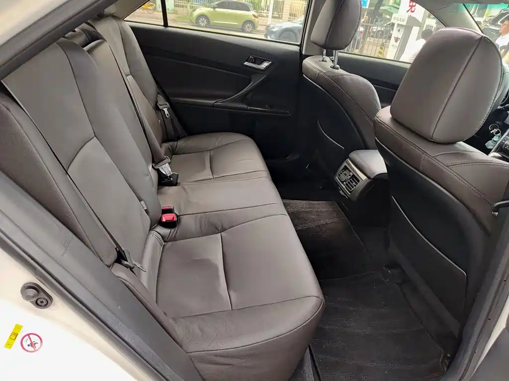 Toyota Reiz 2016 2013 2.5V Elite Edition