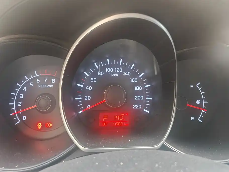 Kia K2 2017 2015 Sedan 1.4L AT GLS