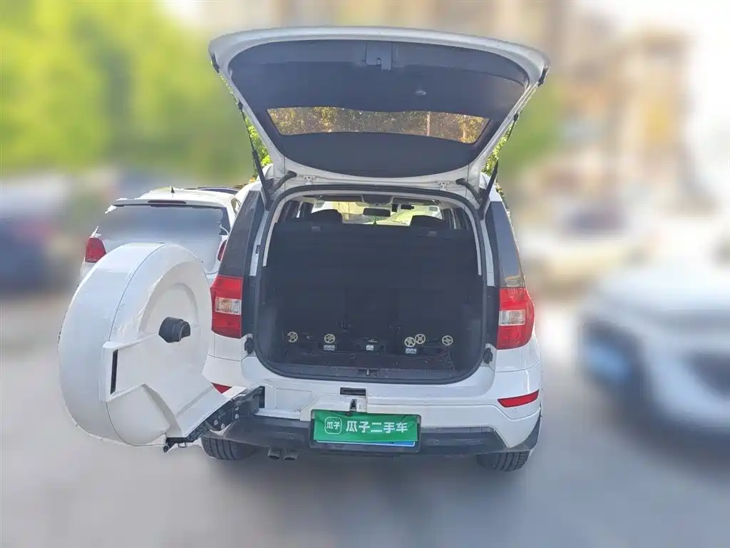 Škoda Yeti 2017 TSI280 DSG Pioneer фото 16