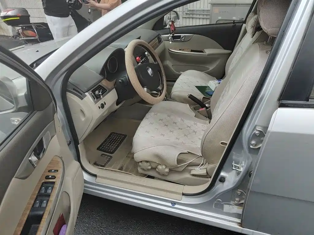 Buick Excelle 2015 1.5L Automatic Classic фото 14