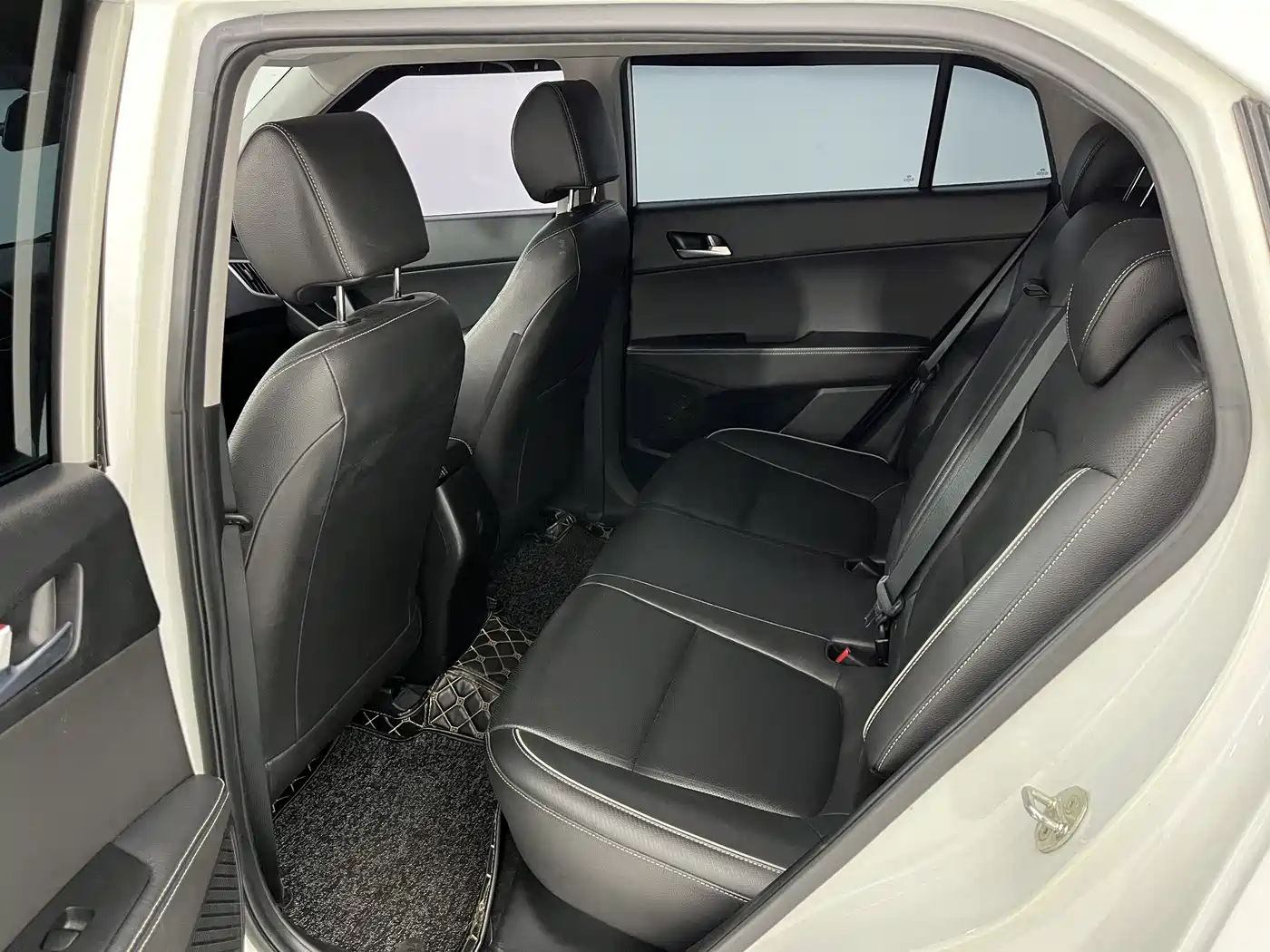 Hyundai Beijing Hyundai ix25 2017 1.6L Automatic Smart Edition фото 3