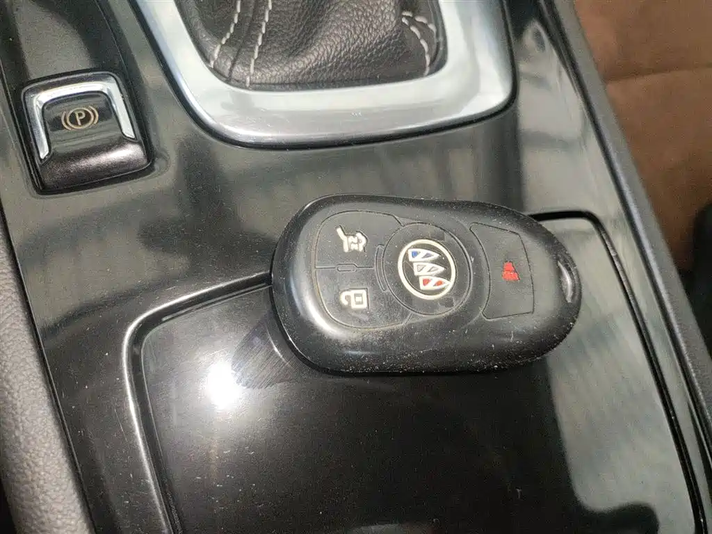 Buick Regal 2017 20T Elite Type фото 17