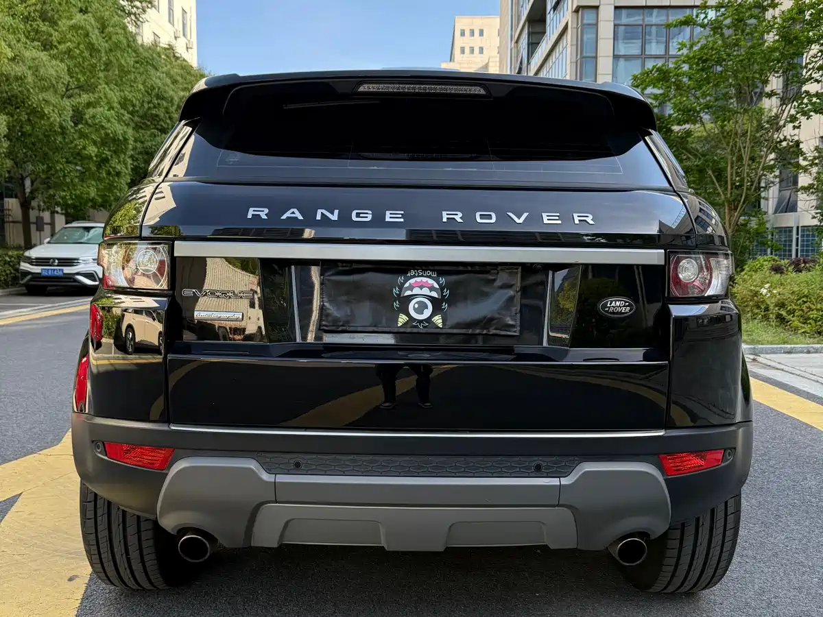 Land Rover Range Rover Evoque 2015 2.0T 5-Door Intelligent Edition фото 14