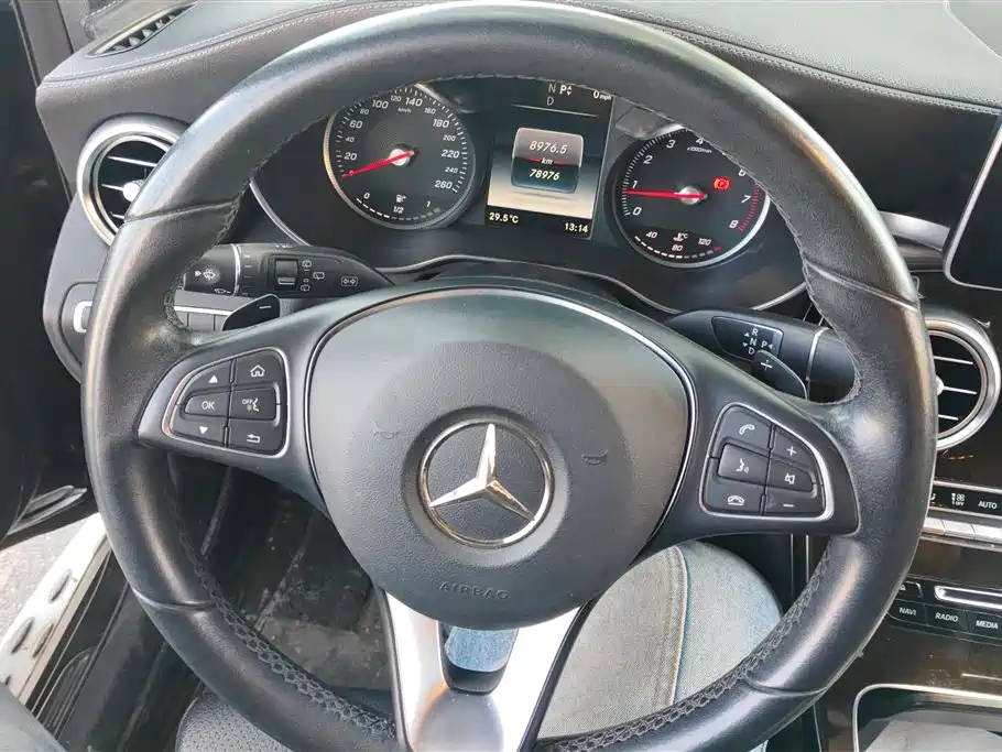 Mercedes-Benz GLC 2019 Facelift GLC 260 L 4MATIC Luxury фото 15