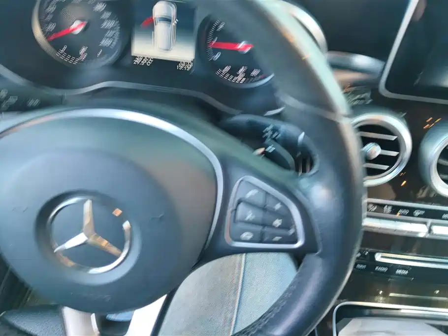 Mercedes-Benz GLC 2019 Facelift GLC 260 L 4MATIC Luxury фото 16
