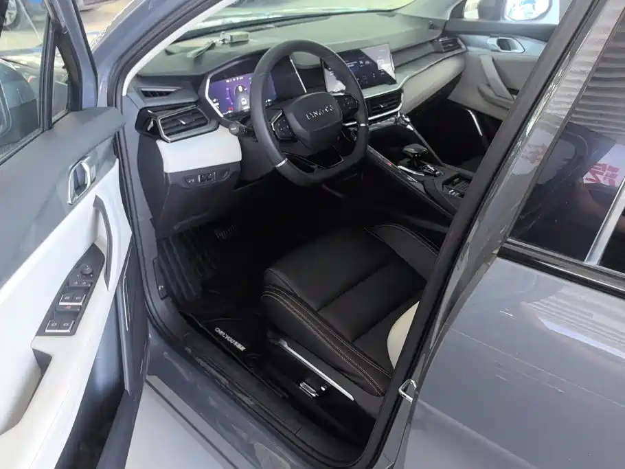 Lynk & Co 06 EM-P 2022 2022 PHEV 84KM Range Pro