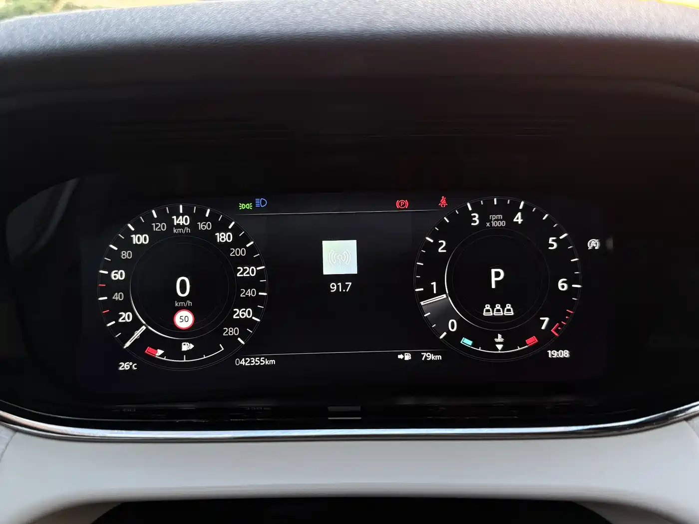 Land Rover Range Rover Evoque 2021 Range Rover Evoque L 249PS R-Dynamic S Performance Edition фото 29