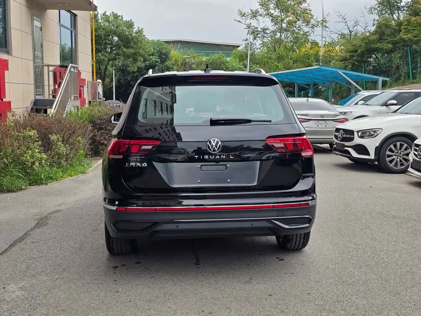Volkswagen Tiguan L 2026 2025 Model 300TSI Auto 2WD Dragon Edition