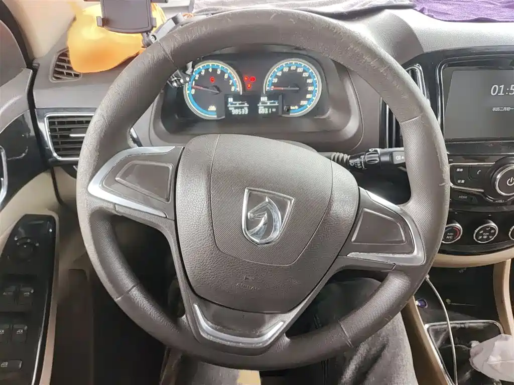 Фото 3 - Baojun 730