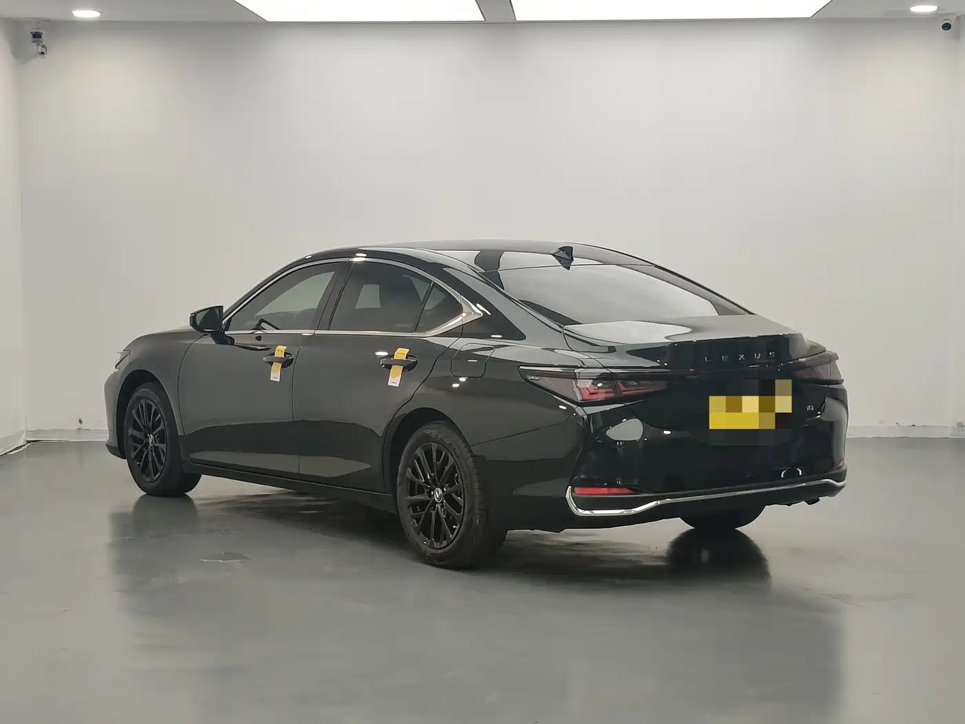 Lexus ES 2025 2025 200 Ultimate Edition