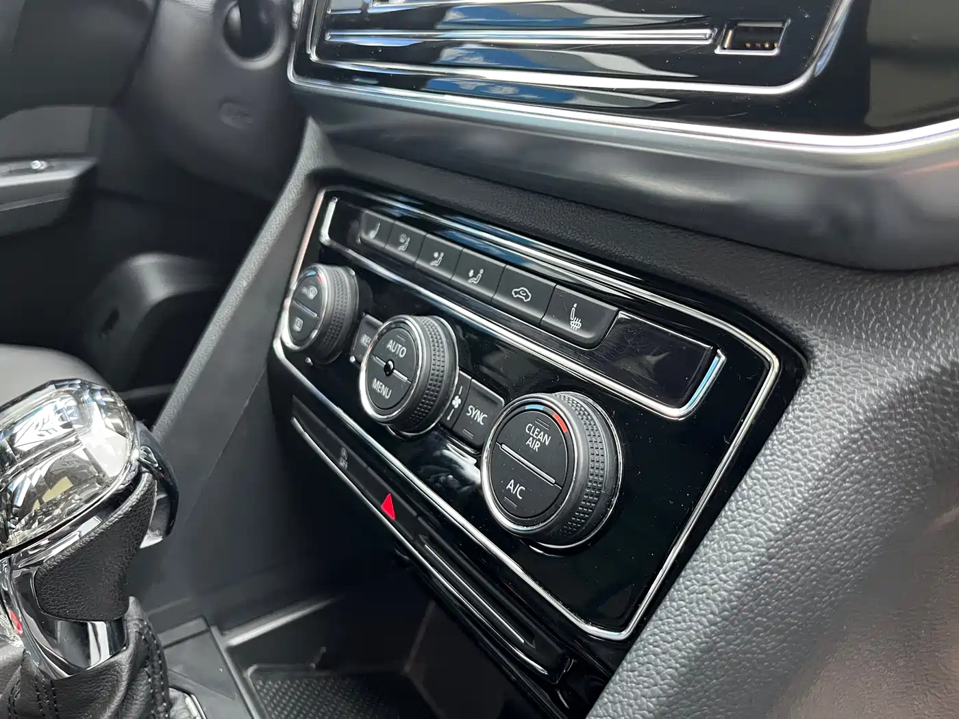 Volkswagen Teramont 2019 380TSI 4WD Luxury Edition China VI фото 16