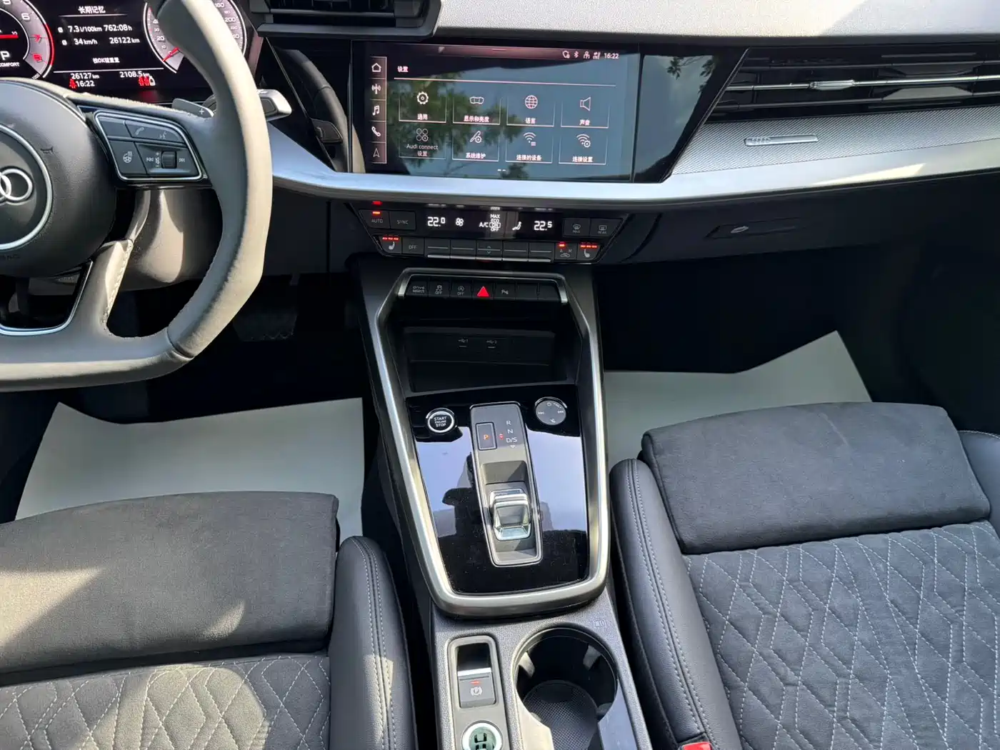Audi A3 2023 Facelift Sportback 35 TFSI Luxury Sport фото 19