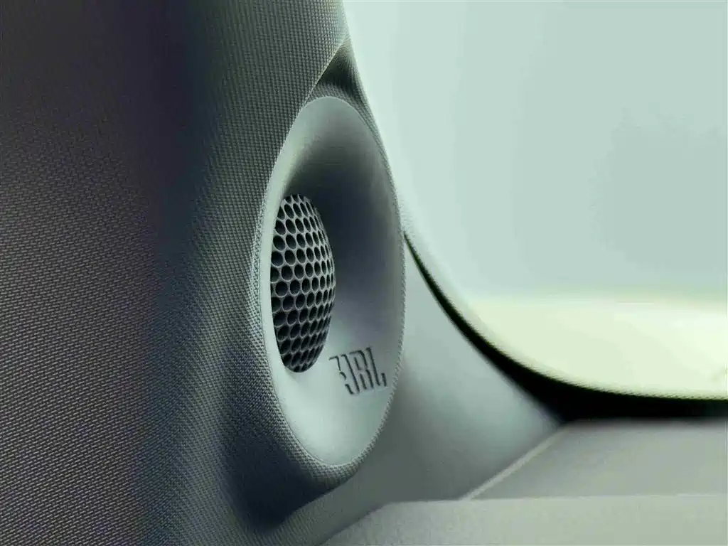 Toyota Sienna 2021 2.5L Hybrid Platinum Edition фото 13